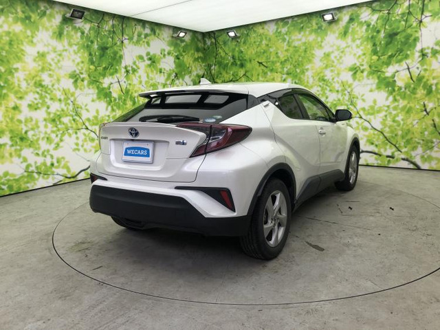 C-HRハイブリッド 1.8 S LED パッケージ