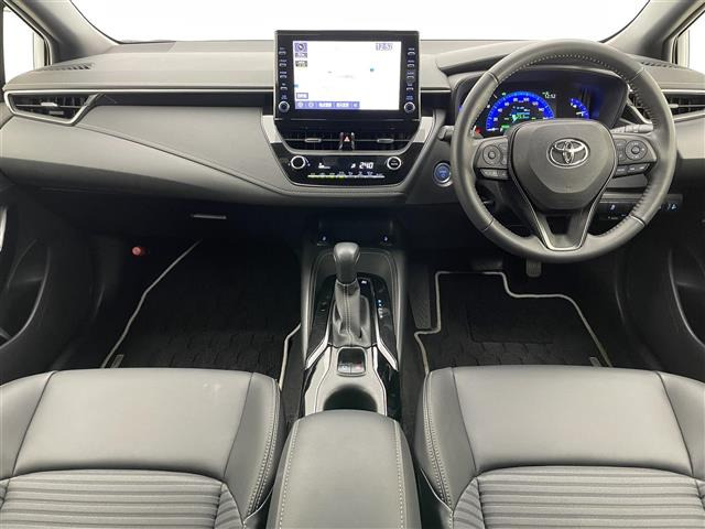 カローラツーリング1.8 ハイブリッド W×B