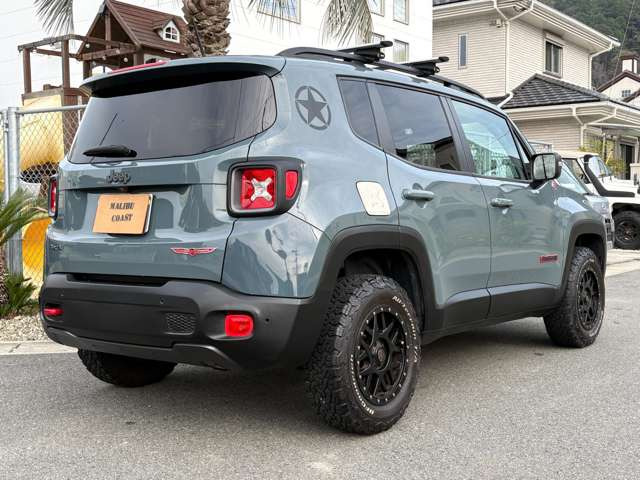 レネゲードトレイルホーク 4WD