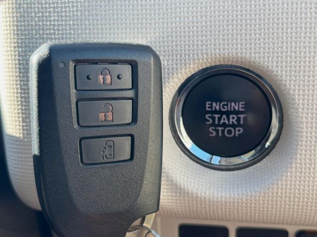 �y�X�}�[�g�L�[�z�J�o����|�P�b�g�ɓ��ꂽ�܂܂ł��h�A�̎{���E�������\�ȃX�}�[�g�L�[�𑕔��B�G���W���̃I���E�I�t�����J�M�����o���K�v����������Ƃ��Ă��֗��ł���