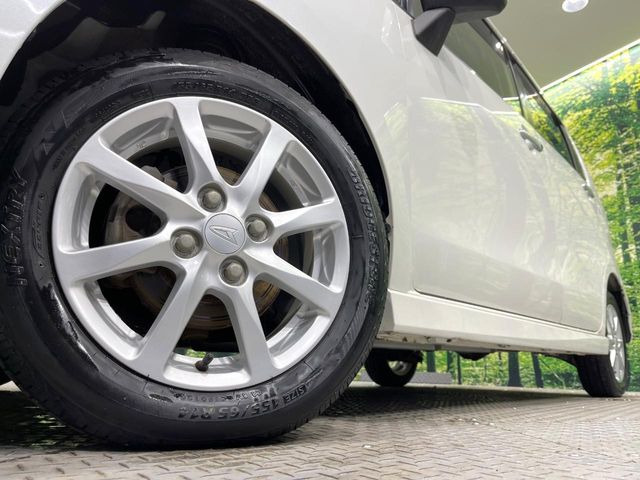 �y����14�C���`�A���~�z�C�[���z�O�ςɃ}�b�`���������A���~�z�C�[���𑕒����Ă���܂��B�e��ЊO�A���~�z�C�[����A�X�^�b�h���X�^�C�����戵�����Ă���܂��B���񂲑��k����������