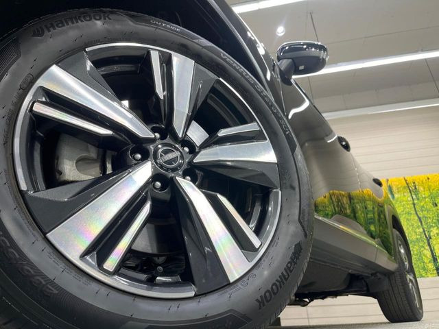 �y�����A���~�z�C�[���z�f�U�C�����̍��������A���~�z�C�[���𑕒����Ă���܂��B�e��ЊO�A���~�z�C�[����A�X�^�b�h���X�^�C�����戵�����Ă���܂��B���񂲑��k����������