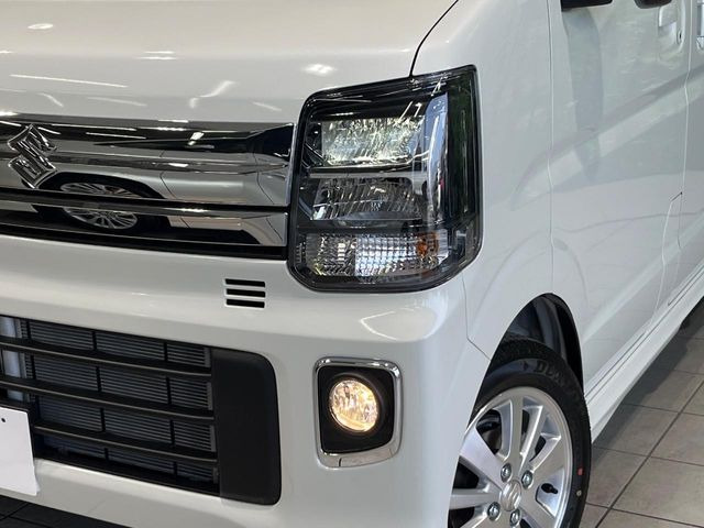 �yLED�w�b�h���C�g�z���V����ԑ��s�����ǍD�Ȏ��E���m�ۂ����S���ĉ^�]�ł��鍂�P�xLED�w�b�h���C�g�𑕔�!�_�����x�������A����d�͂��}�����Ă��܂��B