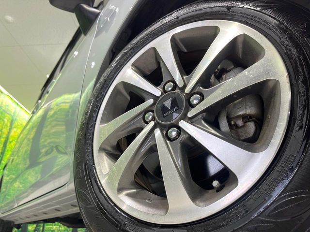 �y����14�C���`�A���~�z�C�[���z�O�ςɃ}�b�`���������A���~�z�C�[���𑕒����Ă���܂��B�e��ЊO�A���~�z�C�[����A�X�^�b�h���X�^�C�����戵�����Ă���܂��B���񂲑��k����������