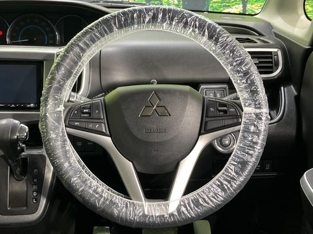 �y�����v�����X�e�A�����O�z�㎿�Ȋv���g�p���邱�ƂŁA��ɂ����������݂ƂĂ��^�]���₷���n���h���ł���