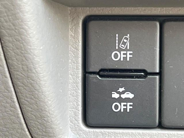 �y�X�Y�L �Z�[�t�e�B�T�|�[�g�z���s���ɑO���̎ԗ�����F�����A�Փ˂������Ȏ��͌x��ƃu���[�L�ŏՓˉ���Ɣ�Q�y�����A�V�X�g�B�����S�Ƀh���C�u�����y���݂��������܂��B