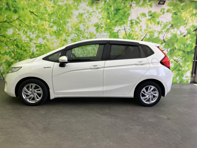 フィット1.5 ハイブリッド Fパッケージ