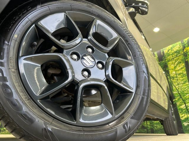 �y����16�C���`�A���~�z�C�[���z�O�ςɃ}�b�`���������A���~�z�C�[���𑕒����Ă���܂��B�e��ЊO�A���~�z�C�[����A�X�^�b�h���X�^�C�����戵�����Ă���܂��B���񂲑��k����������