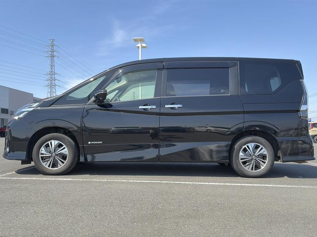 セレナ1.2 e-POWER ハイウェイスターV