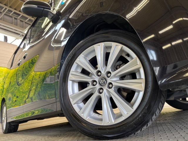 �y����17�C���`�A���~�z�C�[���z�O�ςɃ}�b�`���������A���~�z�C�[���𑕒����Ă���܂��B�e��ЊO�A���~�z�C�[����A�X�^�b�h���X�^�C�����戵�����Ă���܂��B���񂲑��k����������