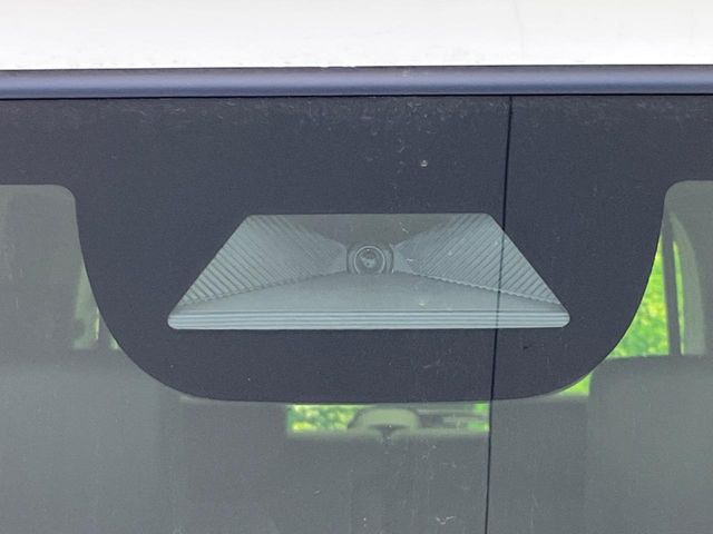 �y�z���_�Z���V���O�z���s���ɑO���̎ԗ�����F�����A�Փ˂������Ȏ��͌x��ƃu���[�L�ŏՓˉ���Ɣ�Q�y�����A�V�X�g�B�����S�Ƀh���C�u�����y���݂��������܂��B