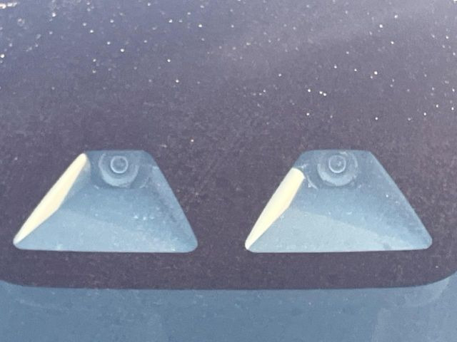 �y�X�}�[�g�A�V�X�g�z���s���ɑO���̎ԗ�����F�����A�Փ˂������Ȏ��͌x��ƃu���[�L�ŏՓˉ���Ɣ�Q�y�����A�V�X�g�B�����S�Ƀh���C�u�����y���݂��������܂��B