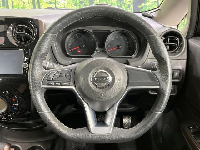 �y�����v�����X�e�A�����O�z�㎿�Ȋv���g�p���邱�ƂŁA��ɂ����������݂ƂĂ��^�]���₷���n���h���ł���