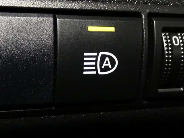 カローラツーリング1.8 ハイブリッド W×B