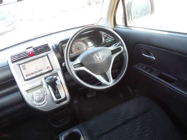 1�����P�ʂ̃J�[���[�X���\�ɂȂ��Ă���܂��̂Ő��񂲑��k���������B