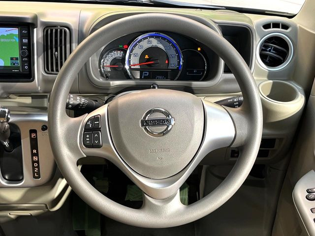 �y�X�e�A�����O�X�C�b�`�z�^�]���A�O������ڐ������炷���ƂȂ��A�I�[�f�B�I���̑��삪�\�ȕ֗��@�\!���S&���K�ȃh���C�u�����o���Ă���܂���