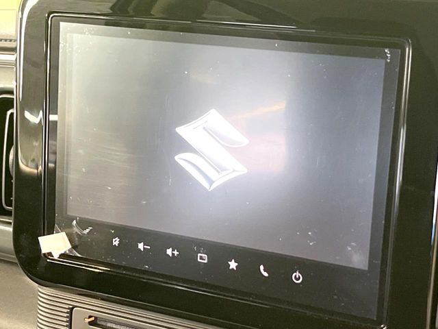 【メーカー純正ナビ】インテリアに溶け込むスタイリッシュな「専用設計」メーカーナビを装備♪視認性や操作性など基本性能にも優れ、より上質なカーライフをお楽しみいただけます。