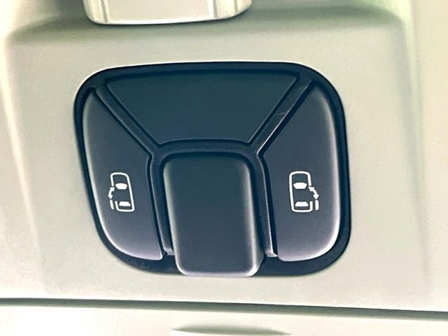 �y�����p���[�X���C�h�h�A�z�X�}�[�g�L�[��^�]�Ȃ̃X�C�b�`�Ō�ȗ����X���C�h�h�A�̊J���\���d��������͂����ăh�A���J����K�v�������A�����Ȃ��q�l�ł��ȒP�ɊJ���߂ł����K�ł���