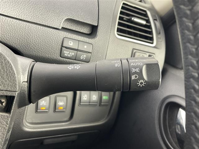 セレナ2.0 ハイウェイスター Vセレクション+Safety S-HYBRID アドバンスドSafetyパッケージ