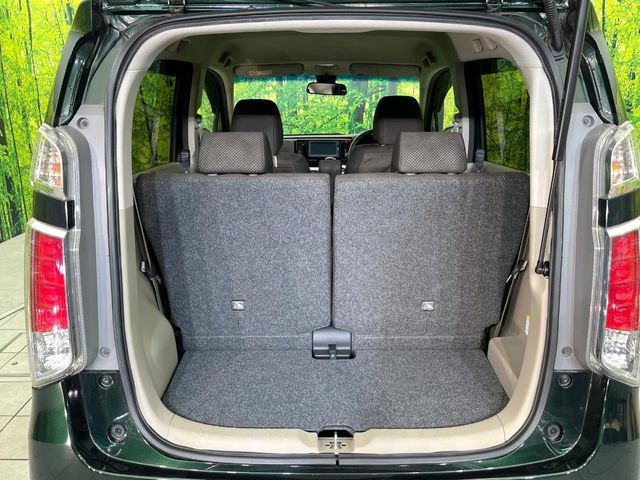 ���i�̂���������ʋ΁A���}���ɏ\���ȉ׎��X�y�[�X���m�ۂ��Ă���܂��B�Z�J���h�V�[�g��|���ƁA�傫�ȉו��̐ύڂ��\�ł���