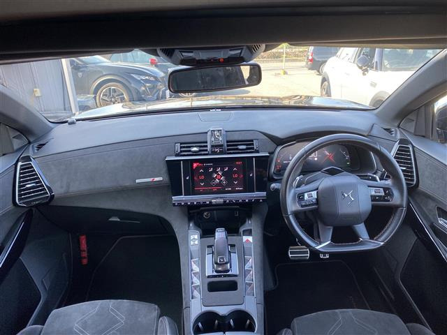 DS7クロスバックパフォーマンスライン