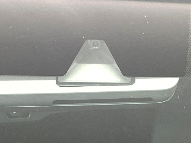 �y�g���^�Z�[�t�e�B�Z���X�z���s���ɑO���̎ԗ�����F�����A�Փ˂������Ȏ��͌x��ƃu���[�L�ŏՓˉ���Ɣ�Q�y�����A�V�X�g�B�����S�Ƀh���C�u�����y���݂��������܂��B