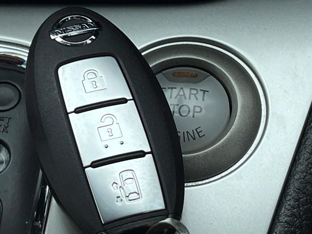 �y�C���e���W�F���g�L�[�z�J�o����|�P�b�g�ɓ��ꂽ�܂܂ł��h�A�̎{���E�������\�ȃX�}�[�g�L�[�𑕔��B�G���W���̃I���E�I�t�����J�M�����o���K�v����������Ƃ��Ă��֗��ł���