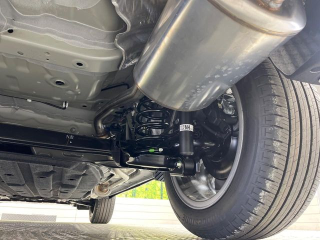 安心の最長10年・走行無制限保証(有償)をご用意。保証内容も充実はもちろん、無料点検&オイル交換や、年中無休の全国・24時間ロードサービスも付帯されておりますのでご安心下さい。