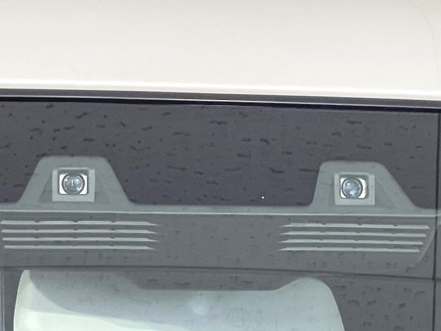 �y�G�}�[�W�F���V�[�u���[�L�z���s���ɑO���̎ԗ�����F�����A�Փ˂������Ȏ��͌x��ƃu���[�L�ŏՓˉ���Ɣ�Q�y�����A�V�X�g�B�����S�Ƀh���C�u�����y���݂��������܂��B