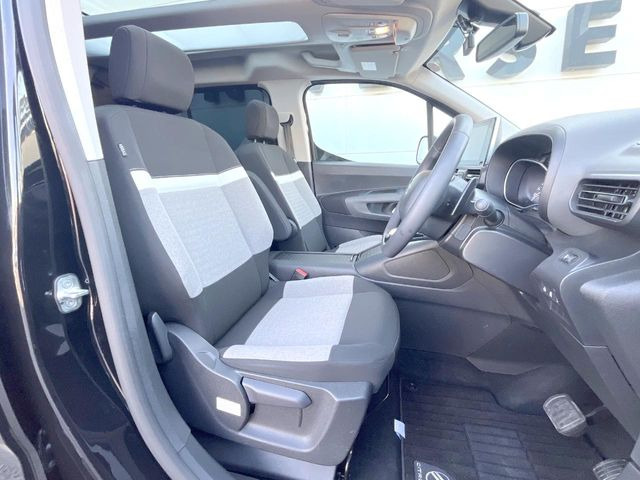 ���V�[�g�̎g�p��:�j��E�ւ�������Ȃ��A�����̒ʂ肫�ꂢ�ȏ�Ԃ��ێ����Ă���܂��B�܂��A�����N���[�j���O�E�R�[�e�B���O�����p�����������܂��B