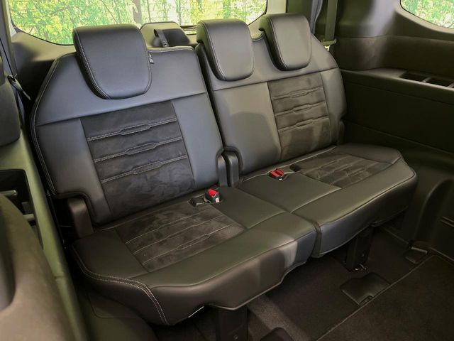 3��ڃV�[�g�͂�������ԗǍD����l�ł��������ƍ����Ē����܂��̂ŁA��l���ł̂��o���������N���N�ł��􂲉Ƒ��ŁA�C�̒m�ꂽ���ԂŁA�h���C�u�ɍs���̂��y���݂ł��ˁ�