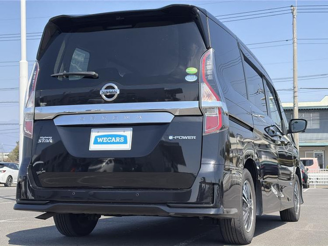 セレナ1.2 e-POWER ハイウェイスターV