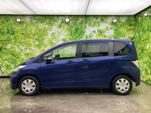 フリード1.5 G プレミアムエディション