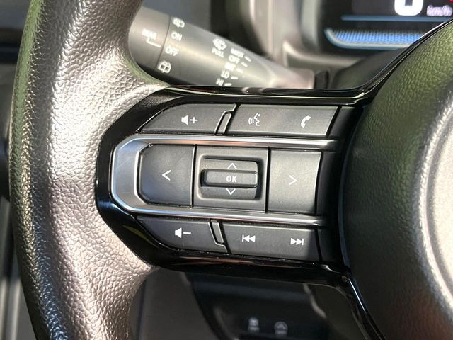 �y�X�e�A�����O�X�C�b�`�z�^�]���A�O������ڐ������炷���ƂȂ��A�I�[�f�B�I���̑��삪�\�ȕ֗��@�\!���S&���K�ȃh���C�u�����o���Ă���܂���