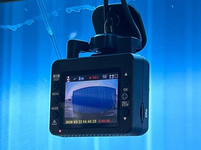 �y�h���C�u���R�[�_�[�z�h���C�u���R�[�_�[����!���s���͂������A������^�]�⎖�̂ɑ��������ہA�f���ŋL�^���A����̃��X�N�ɔ����܂��B���L�^�pSD�J�[�h�͂��q�l�����g�ł��������������K�v������܂��B