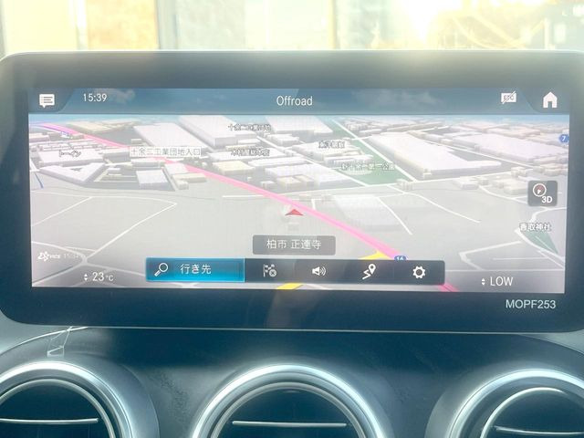 �������i�r:��̊��̂���i�r�́A����������ԓ������o���Ă���܂��B�I�[�f�B�I�@�\���[�����Ă���܂��̂ŁA�^�]�����y���߂܂���