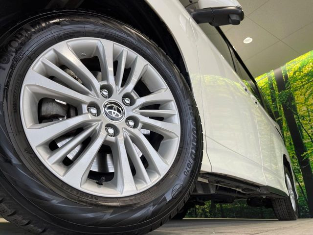 �y���������C���`�A���~�z�C�[���z�O�ςɃ}�b�`���������A���~�z�C�[���𑕒����Ă���܂��B�e��ЊO�A���~�z�C�[����A�X�^�b�h���X�^�C�����戵�����Ă���܂��B���񂲑��k����������