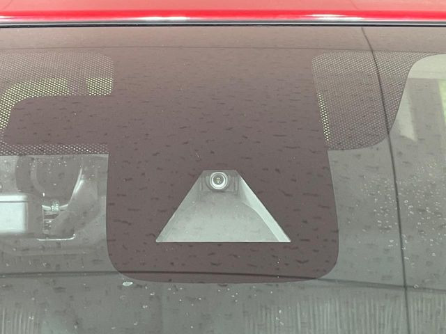 �y�G�}�[�W�F���V�[�u���[�L�z���s���ɑO���̎ԗ�����F�����A�Փ˂������Ȏ��͌x��ƃu���[�L�ŏՓˉ���Ɣ�Q�y�����A�V�X�g�B�����S�Ƀh���C�u�����y���݂��������܂��B