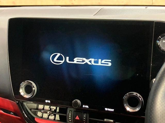 【14インチディスプレイオーディオ】画面内にオーディオ操作はもちろん、空調の調整機能なども盛り込んだ多機能なディスプレイオーディオです!スマートフォン連携はもちろん、車載ナビもお使いいただけます♪