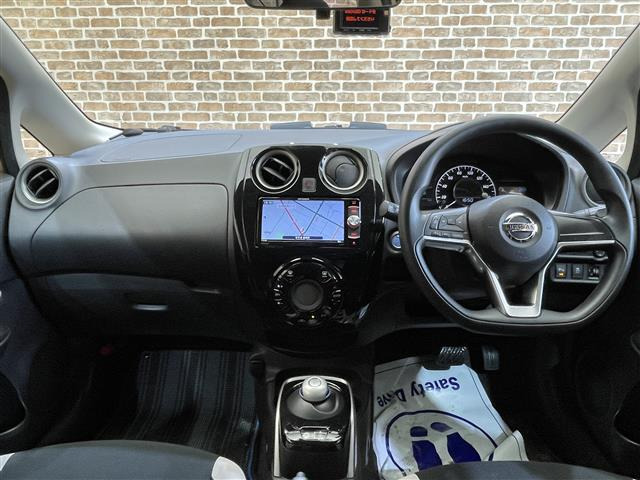 ノート1.2 X FOUR 4WD