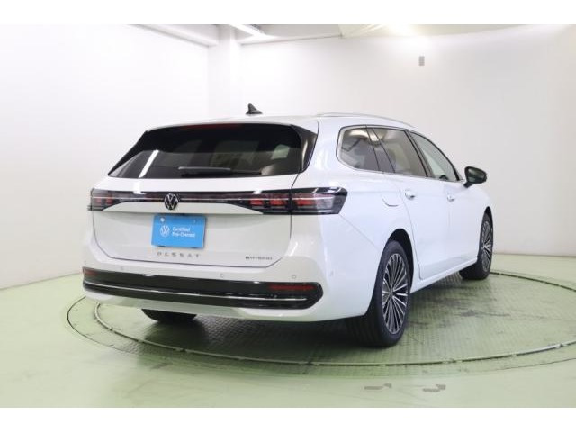 パサートeハイブリッド エレガンス