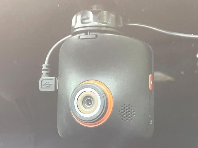 �y�h���C�u���R�[�_�[�z�h���C�u���R�[�_�[����!���s���͂������A������^�]�⎖�̂ɑ��������ہA�f���ŋL�^���A����̃��X�N�ɔ����܂��B���L�^�pSD�J�[�h�͂��q�l�����g�ł��������������K�v������܂��B