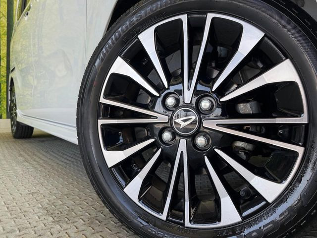 �y�O���[�h��p����15�C���`�A���~�z�C�[���z�f�U�C�����̍��������A���~�z�C�[���𑕒����Ă���܂��B�e��ЊO�A���~�z�C�[����A�X�^�b�h���X�^�C�����戵�����Ă���܂��B���񂲑��k����������