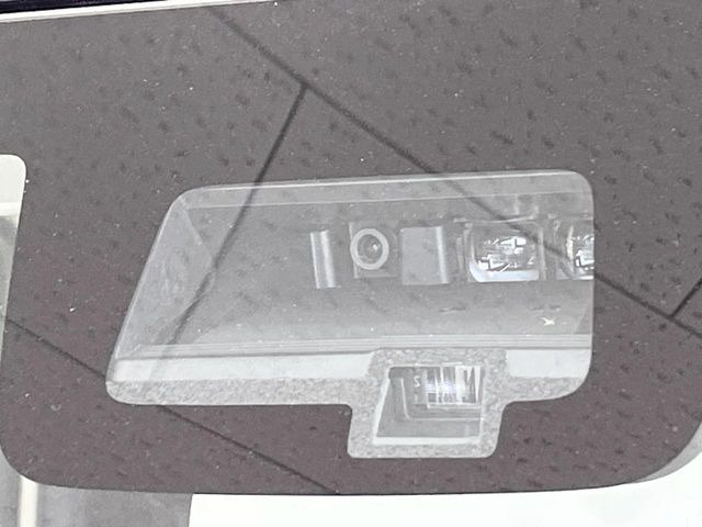 �y�X�Y�L �Z�[�t�e�B�T�|�[�g�z���s���ɑO���̎ԗ�����F�����A�Փ˂������Ȏ��͌x��ƃu���[�L�ŏՓˉ���Ɣ�Q�y�����A�V�X�g�B�����S�Ƀh���C�u�����y���݂��������܂��B