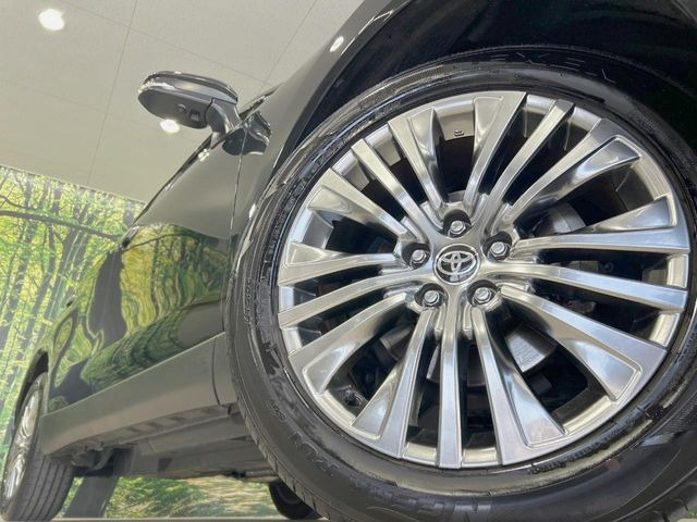 �y����19�C���`�A���~�z�C�[���z�O�ςɃ}�b�`���������A���~�z�C�[���𑕒����Ă���܂��B�e��ЊO�A���~�z�C�[����A�X�^�b�h���X�^�C�����戵�����Ă���܂��B���񂲑��k����������