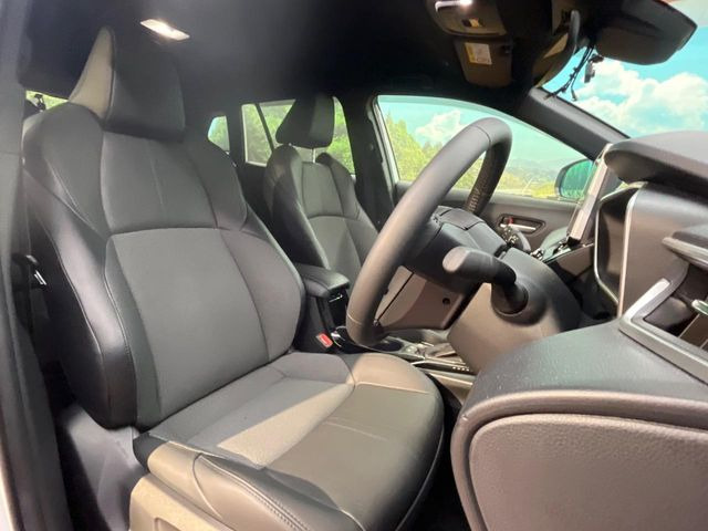 �y�n�[�t���U�[�V�[�g�z�������ƍ���S�n�𗼗������l�C�̃V�[�g���w�ʁE���ʂ̃t�@�u���b�N�f�ނ́A�ʋC���̗ǂ��⊊��ɂ����ɗD��Ă��܂��B