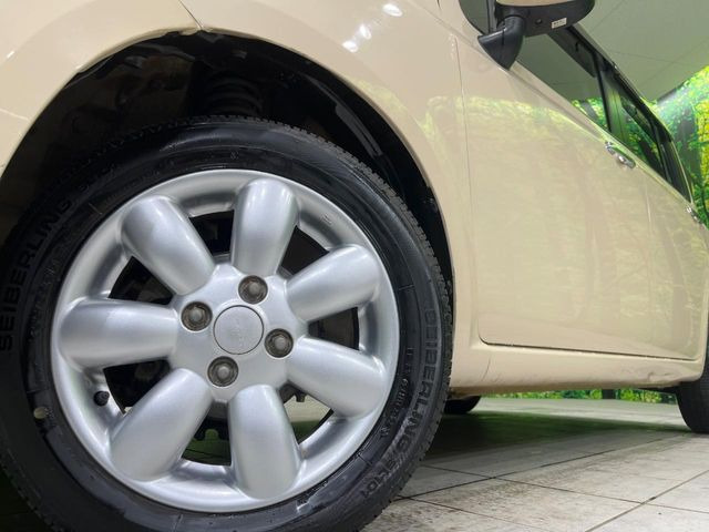 �y����14�C���`�A���~�z�C�[���z�O�ςɃ}�b�`���������A���~�z�C�[���𑕒����Ă���܂��B�e��ЊO�A���~�z�C�[����A�X�^�b�h���X�^�C�����戵�����Ă���܂��B���񂲑��k����������