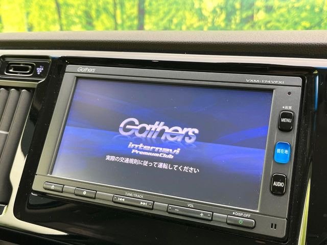 �y�����i�r�z�l�C�̏����i�r�𑕔����Ă���܂��B�i�r�̎g���₷���͂������A�I�[�f�B�I�@�\���[��!�L�����v�◷�s�͂������A�ʋ΂┃�����ȂǕ��i�̃h���C�u���y�����Ȃ�͂���