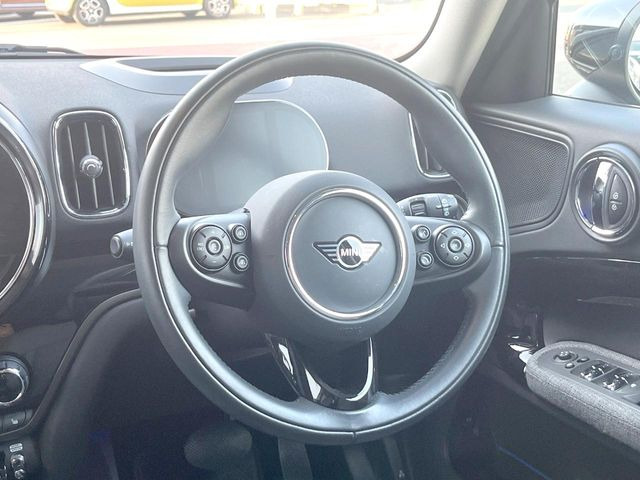 ���n���h�����̃X�������Ȃ��A���ꂢ�ȏ�Ԃ��ێ����Ă���܂��B�e�X�C�b�`���̓�����m�F�ς݂ł��B