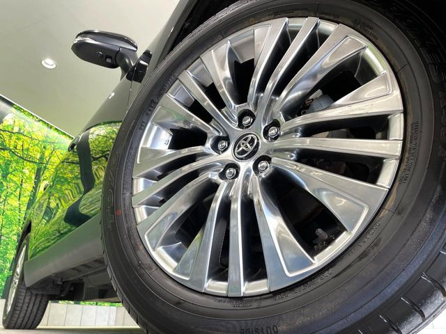 �y����19�C���`�A���~�z�C�[���z�O�ςɃ}�b�`���������A���~�z�C�[���𑕒����Ă���܂��B�e��ЊO�A���~�z�C�[����A�X�^�b�h���X�^�C�����戵�����Ă���܂��B���񂲑��k����������